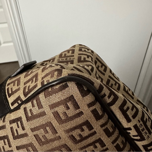 Fendi Tan Shoulder Bag - Picture 9 of 13